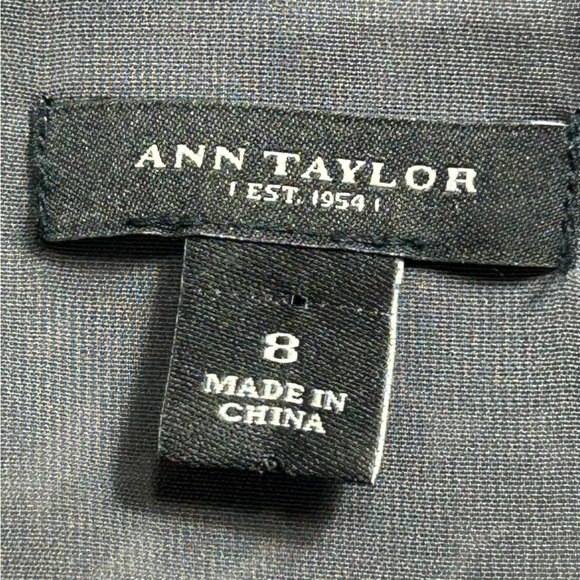 Ann Taylor Black, White, and Plum Patterned Layered Zip Tank Top - Picture 6 of 10